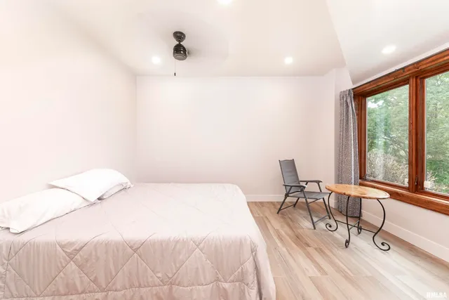 $2,600,000 | 0 East 1450 Road, Dahinda, IL 61428