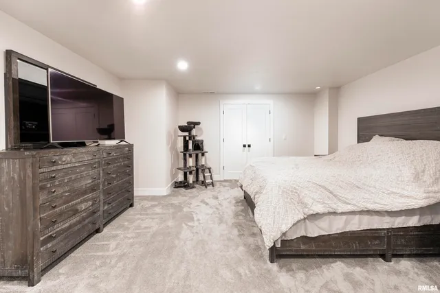 $2,600,000 | 0 East 1450 Road, Dahinda, IL 61428