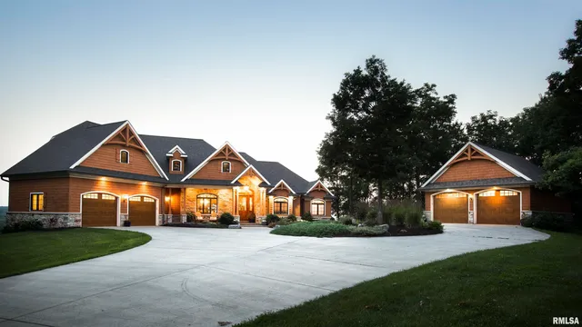 $2,600,000 | 0 East 1450 Road, Dahinda, IL 61428