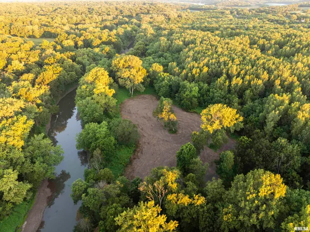 $2,600,000 | 0 East 1450 Road, Dahinda, IL 61428