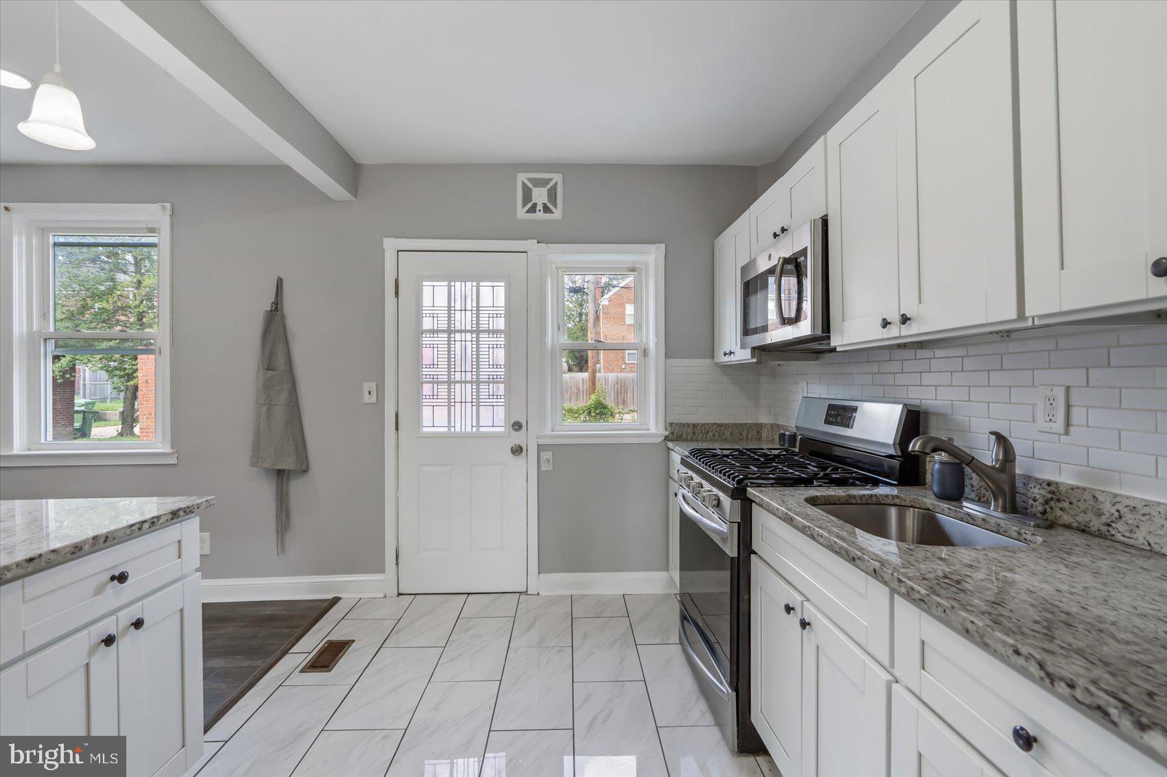 1514 Kingsway Road Baltimore, MD 21218 - Photo 15 of 45