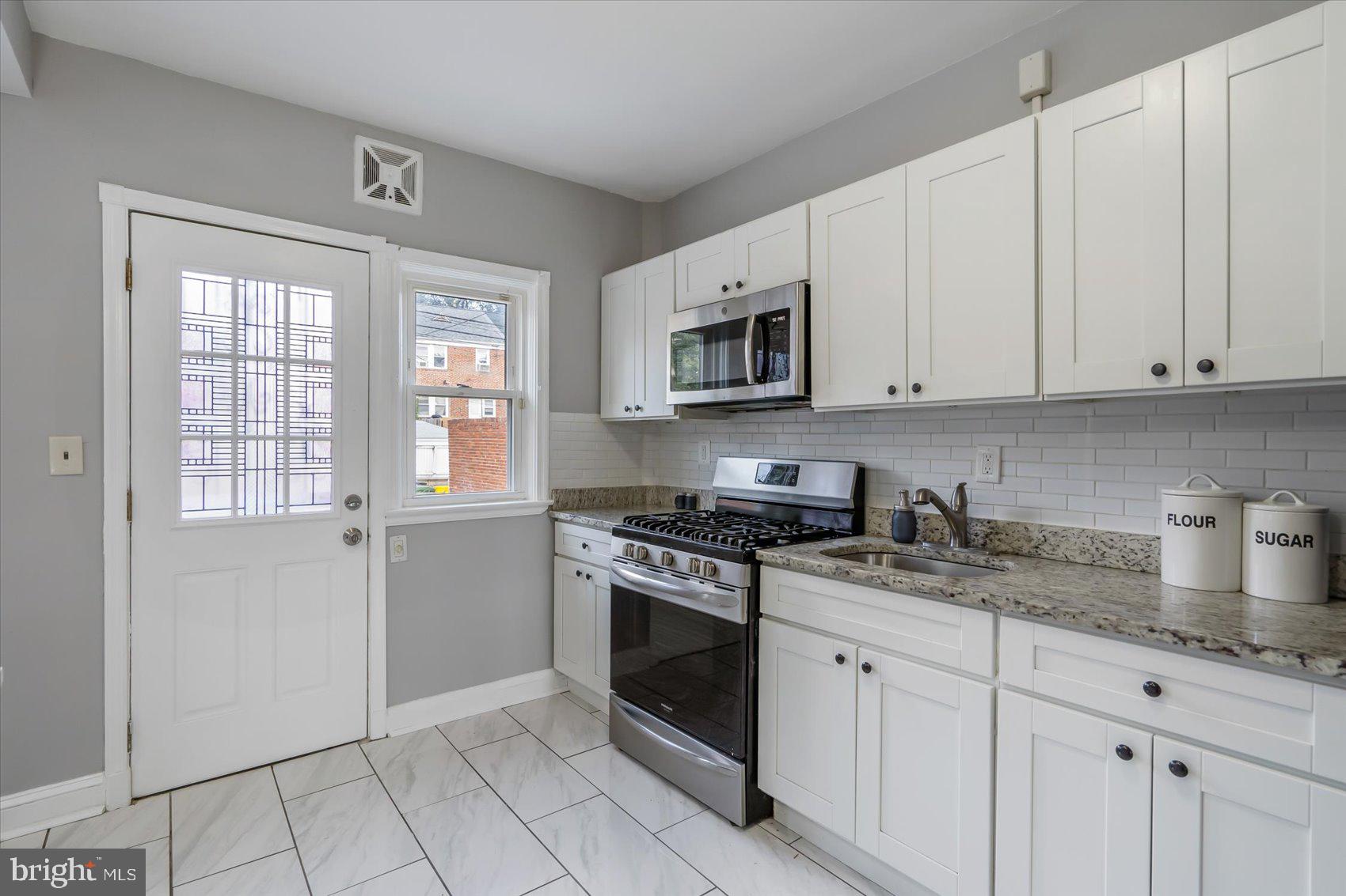 1514 Kingsway Road Baltimore, MD 21218 - Photo 16 of 45