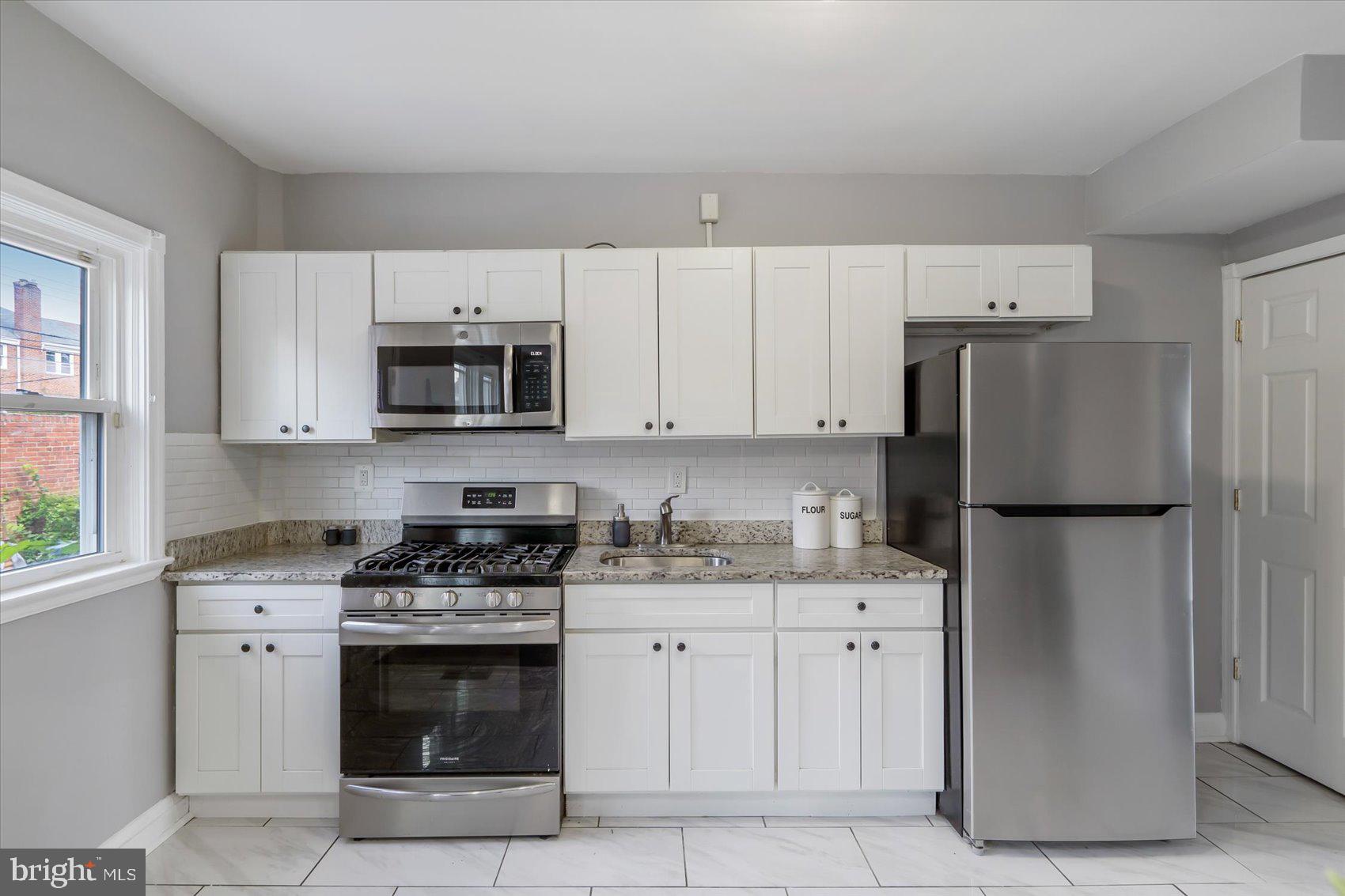 1514 Kingsway Road Baltimore, MD 21218 - Photo 17 of 45