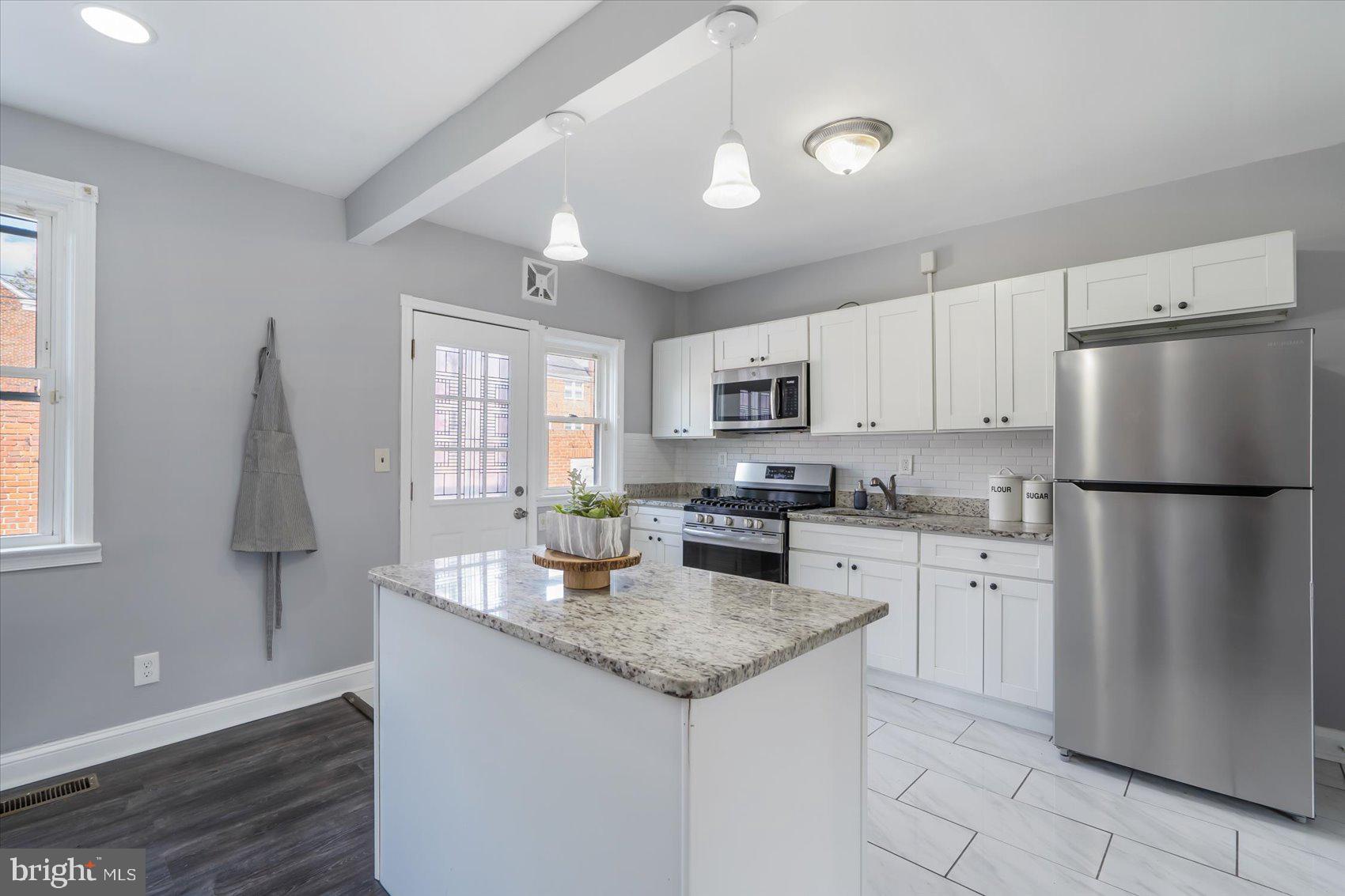 1514 Kingsway Road Baltimore, MD 21218 - Photo 9 of 45