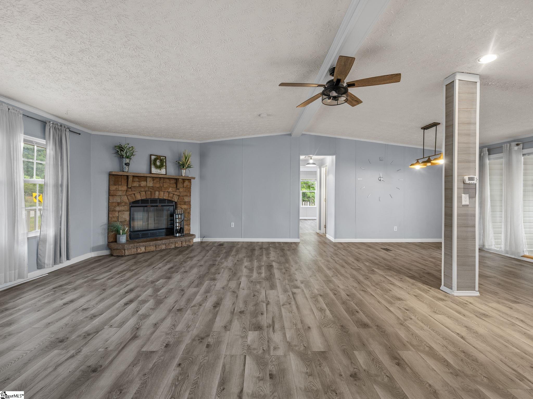 335 Otts Shoals Road Roebuck, SC 29376 - Photo 7 of 40