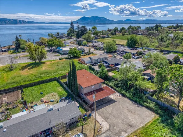 $649,000 | 209 Wright Lane, Lakeport, CA 95453