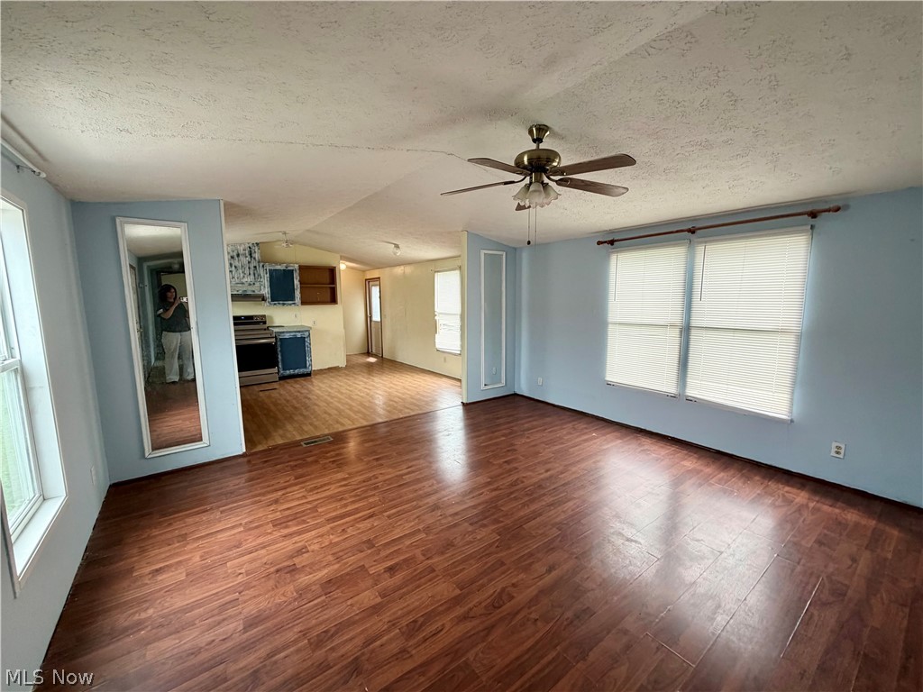 5974 Cleveland Road, Unit 18 Wooster, OH 44691 - Photo 9 of 29 Gallery Image 9