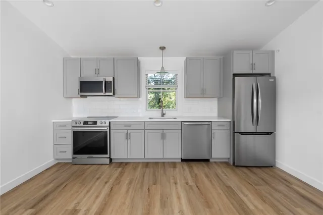 $359,900 | 32 Exchange Street, Unit 203, East Greenwich, RI 02818