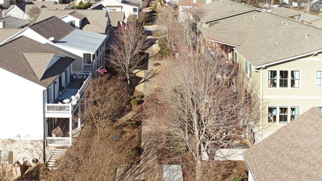 402 Prosper Circle, Unit 102 Marietta, GA 30060 - Photo 45 of 72 a aerial view of a house with a yard