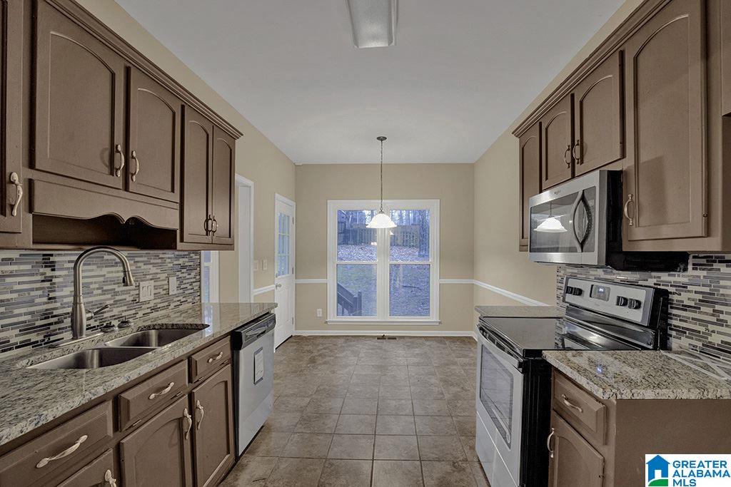 205 Grand Club Circle Alabaster, AL 35114 - Photo 4 of 16