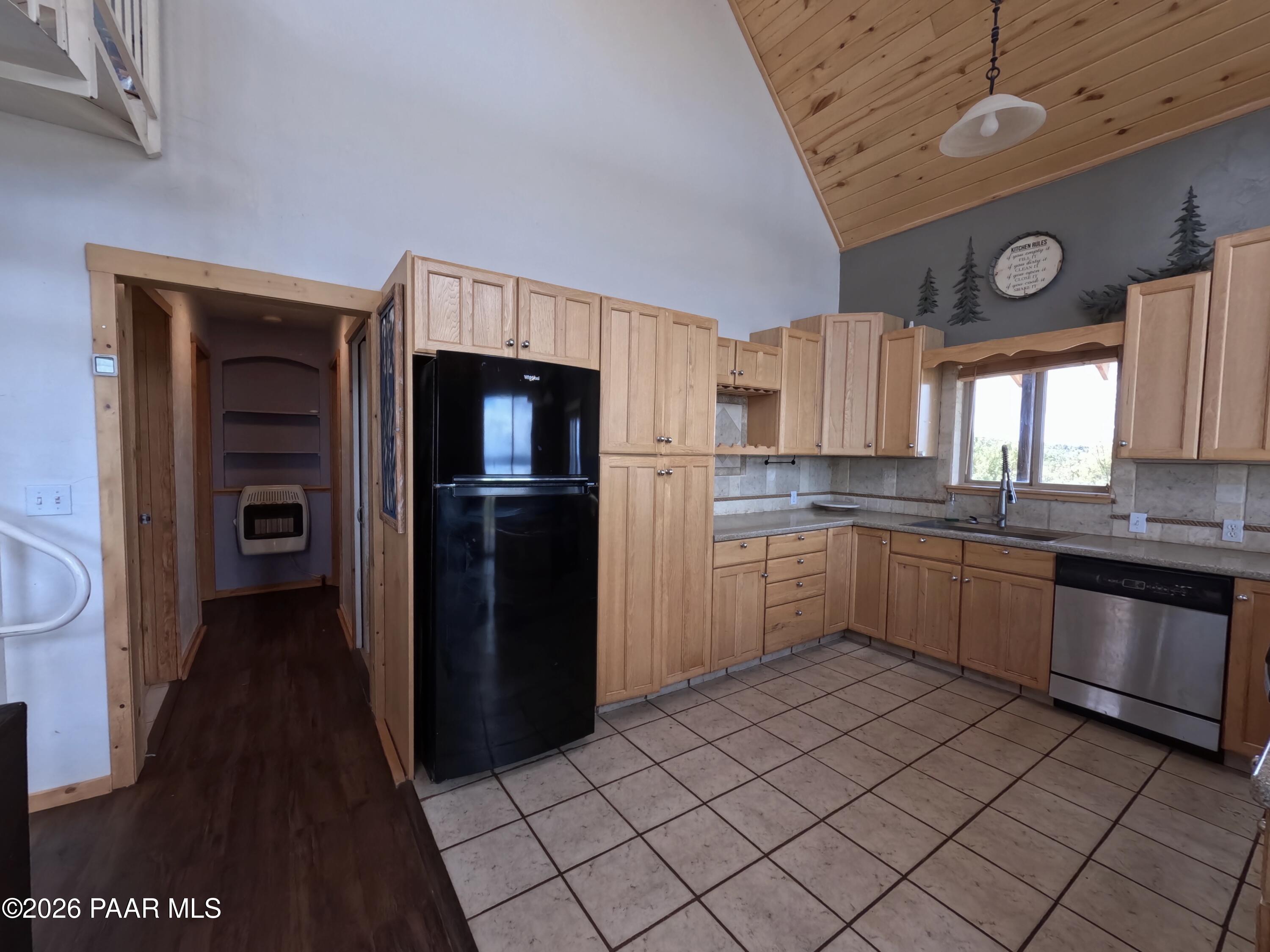 33867 West Whiskey River Road Seligman, AZ 86337 - Photo 9 of 50 Kitchen 3