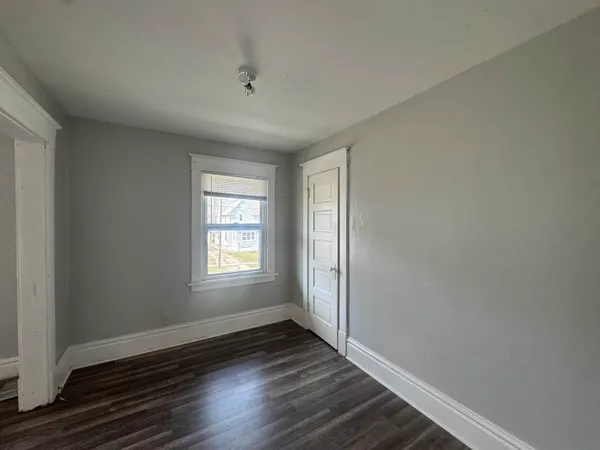 $1,350 | 321 Albert Avenue, Rockford, IL 61101