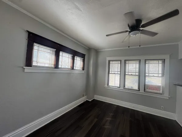 $1,350 | 321 Albert Avenue, Rockford, IL 61101