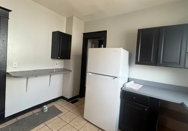 $1,350 | 321 Albert Avenue, Rockford, IL 61101