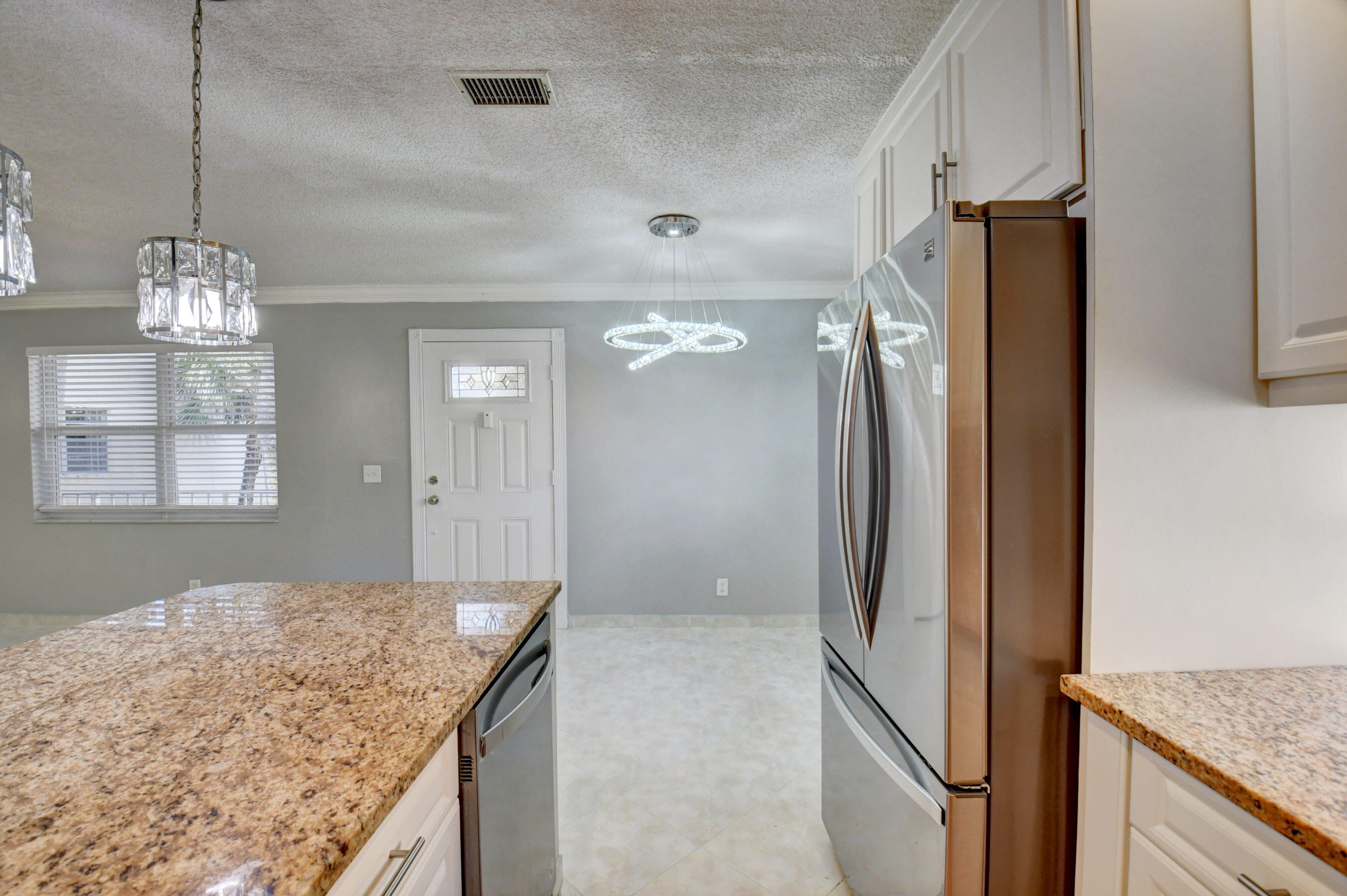 237 Piedmont F Delray Beach, FL 33484 - Photo 14 of 50 DSC_4796_797_798_799_800
