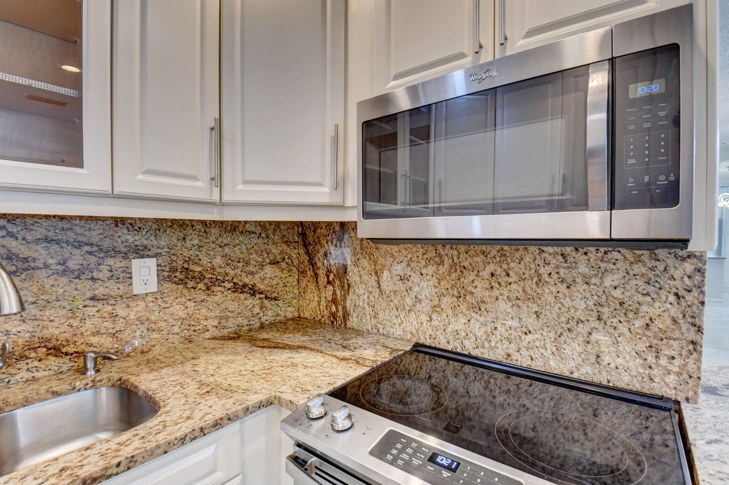 237 Piedmont F Delray Beach, FL 33484 - Photo 16 of 50 DSC_4806_07_08_09_10