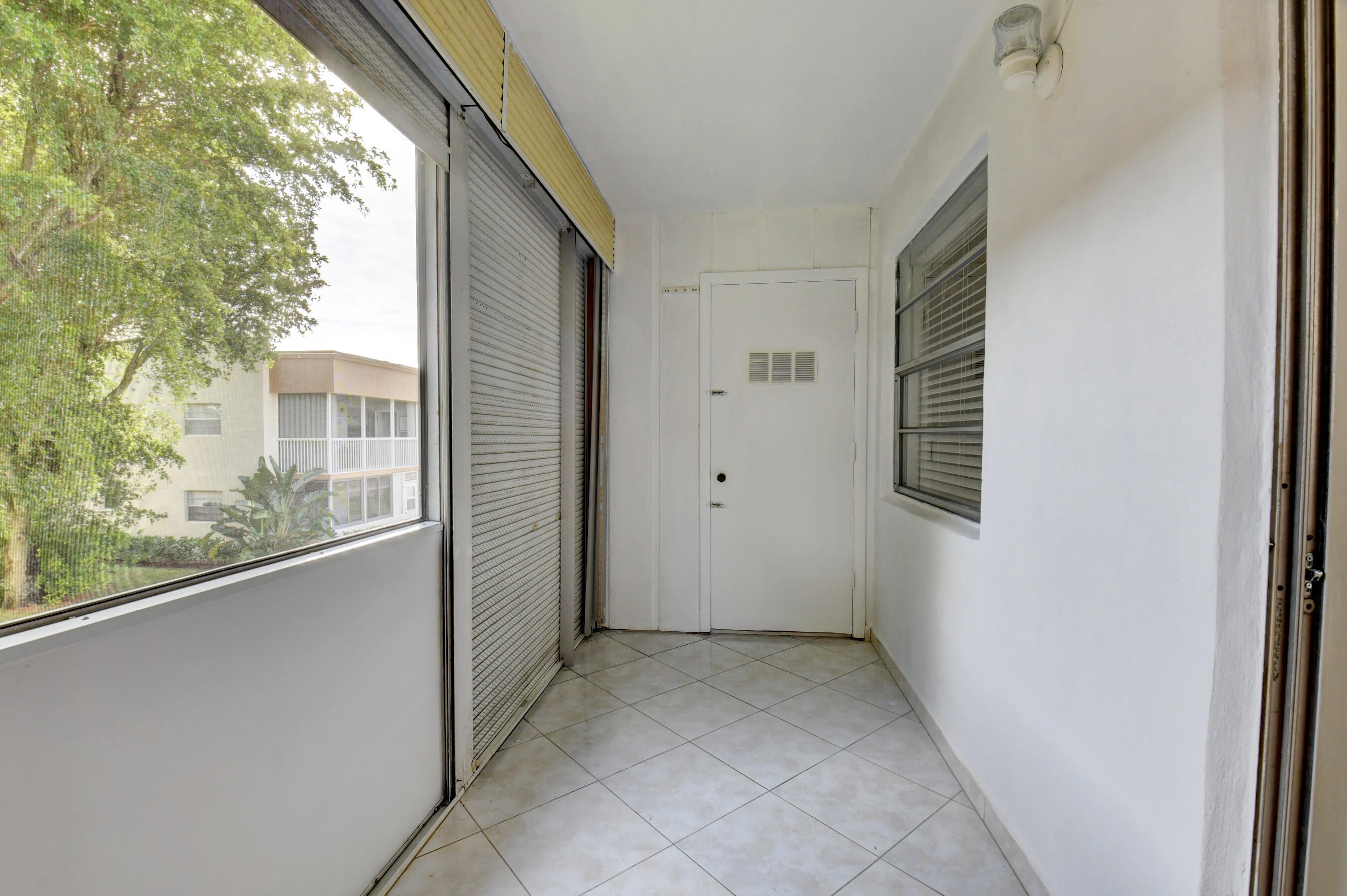 237 Piedmont F Delray Beach, FL 33484 - Photo 26 of 50 DSC_4876_77_78_79_80