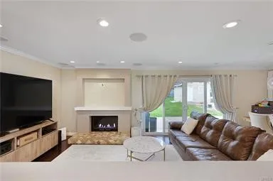 $4,000 | 624 Calle Tulipan, Thousand Oaks, CA 91360