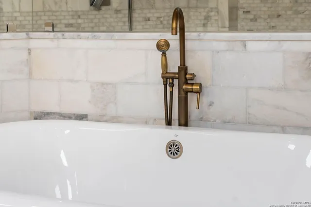 $2,000,000 | 18002 Granite Hill Drive, San Antonio, TX 78255