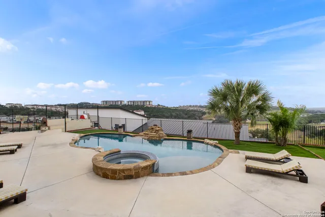 $2,000,000 | 18002 Granite Hill Drive, San Antonio, TX 78255