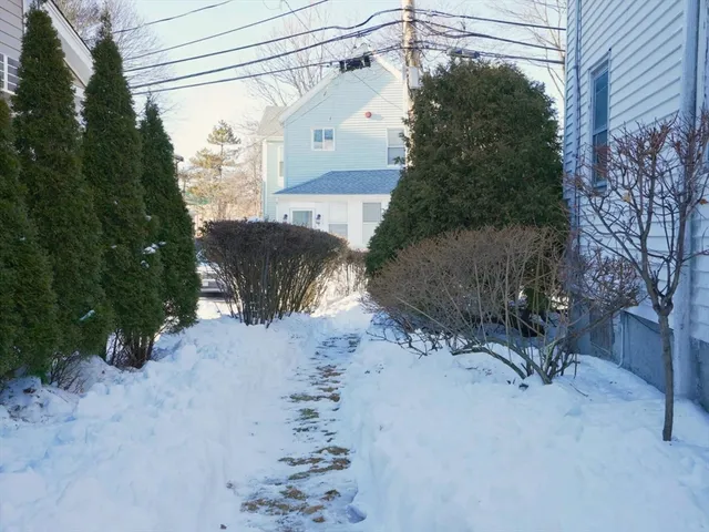 $585,000 | 8 Curve Street, Newton, MA 02465