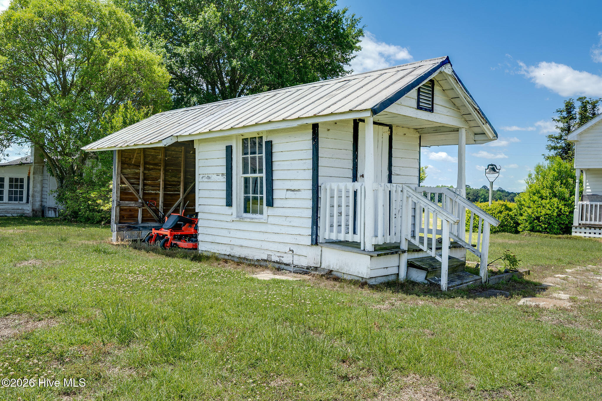 1352 Cornwallis Road Rose Hill, NC 28458 - Photo 10 of 42