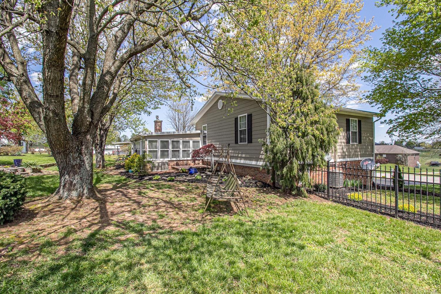 123 Bourbon Acres Road Paris, KY 40361 - Photo 5 of 49 20200730193040471063000000-o