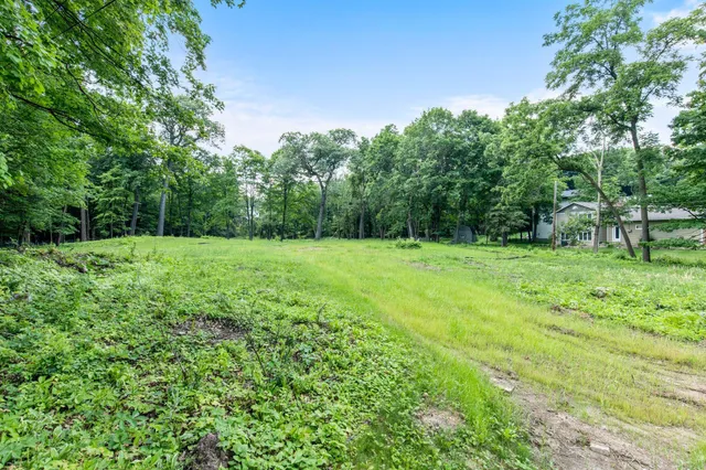 $849,900 | 24695 Glen Road, Excelsior, MN 55331