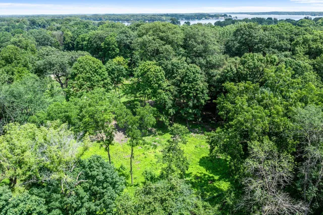 $849,900 | 24695 Glen Road, Excelsior, MN 55331