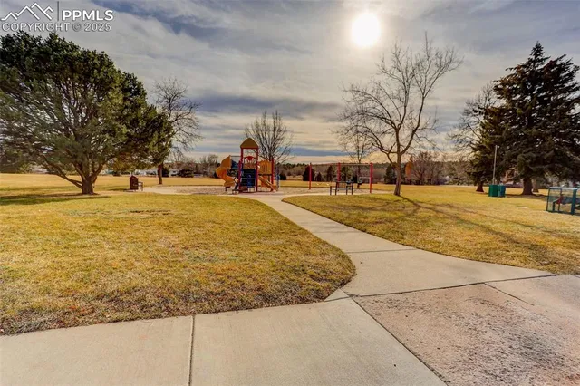 $425,000 | 2801 Dawn Drive, Colorado Springs, CO 80918