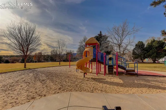 $425,000 | 2801 Dawn Drive, Colorado Springs, CO 80918