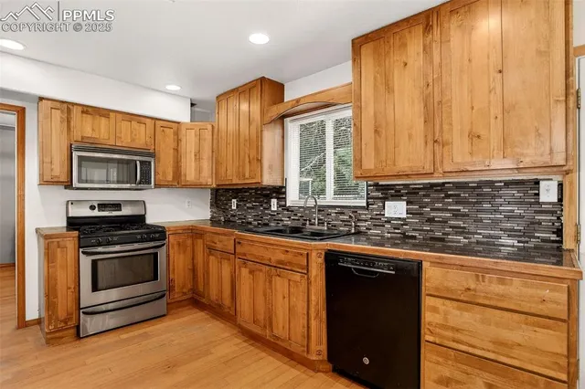 $425,000 | 2801 Dawn Drive, Colorado Springs, CO 80918