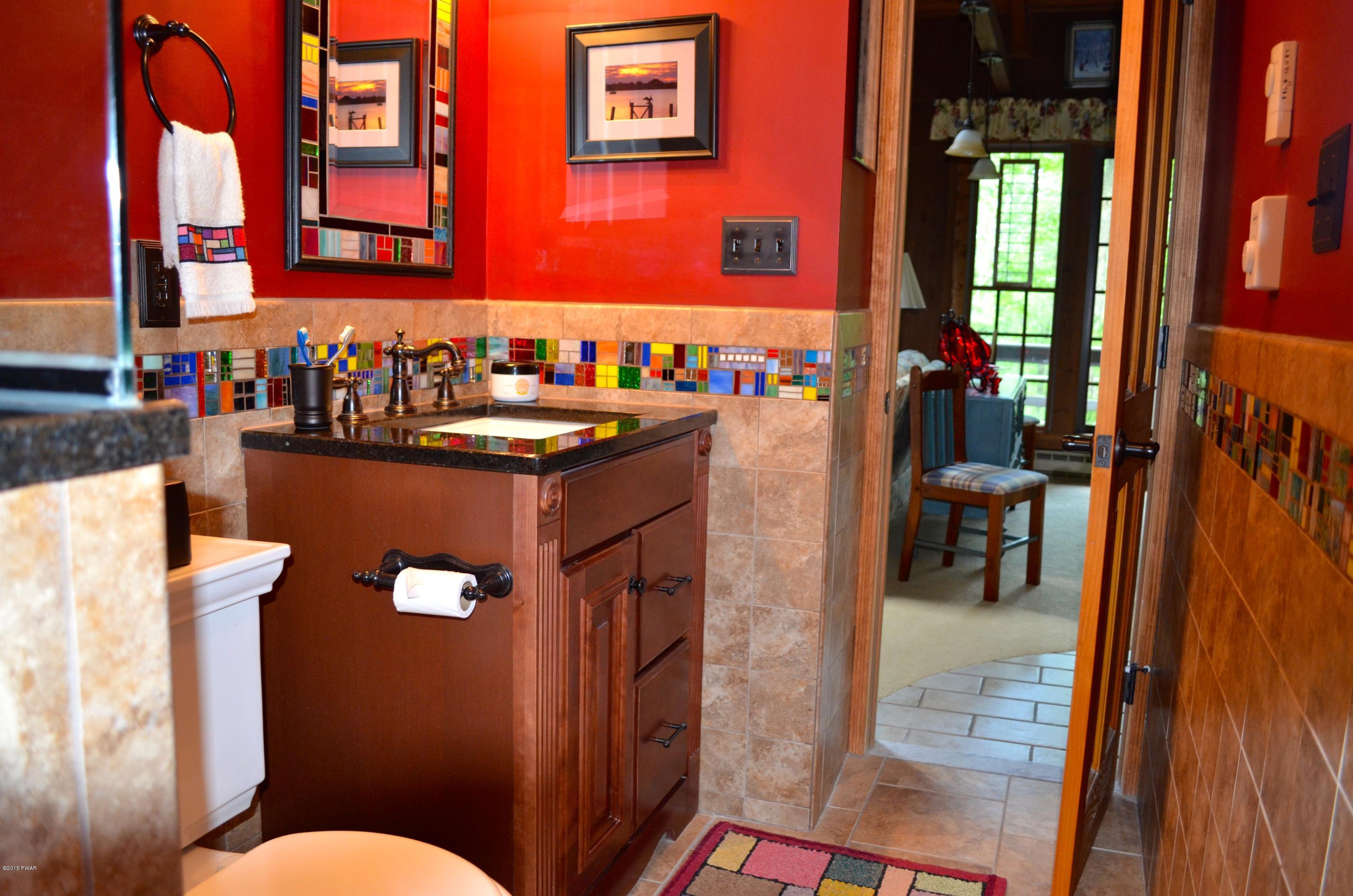 326 Hummingbird Trail Bushkill, PA 18324 - Photo 20 of 45 Gallery Image 20