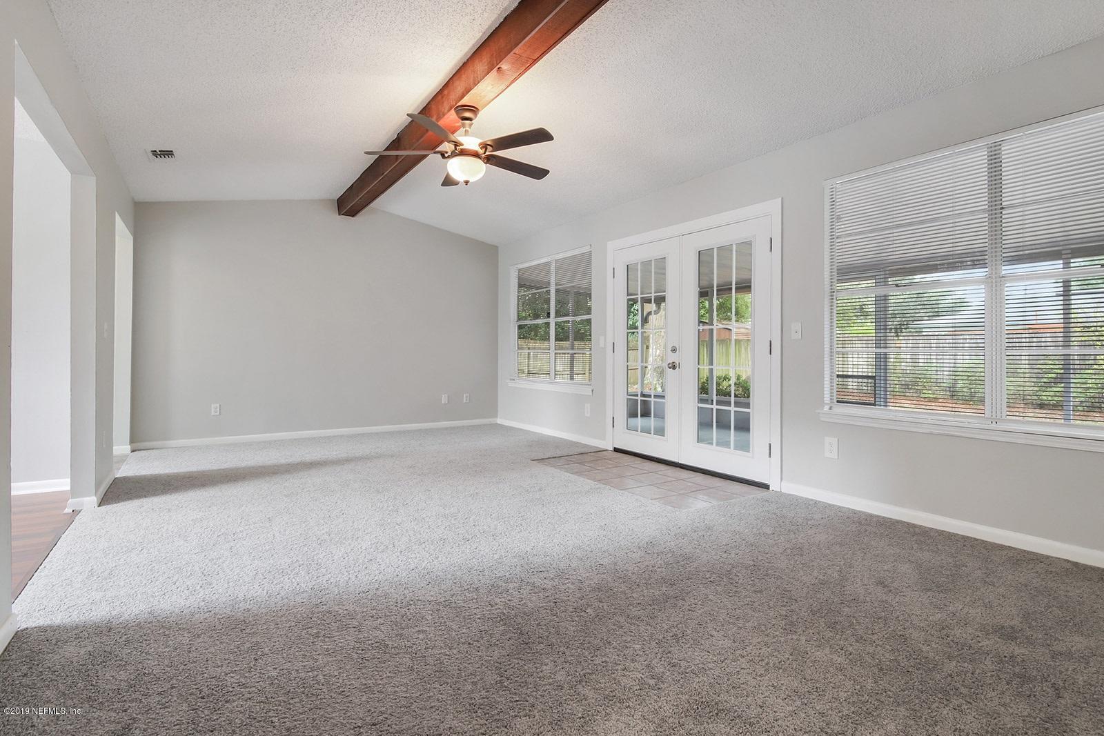 5334 Clarendon Road Jacksonville, FL 32205 - Photo 8 of 25 Great Room 4