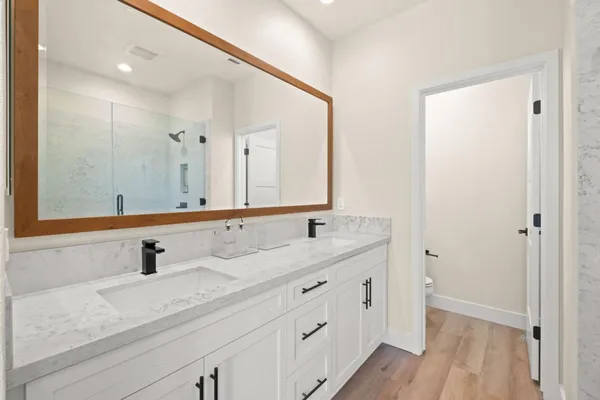 $791,000 | 9873 MacArthur Boulevard, Unit F, Oakland, CA 94605