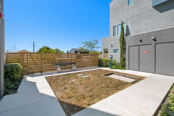 $791,000 | 9873 MacArthur Boulevard, Unit F, Oakland, CA 94605