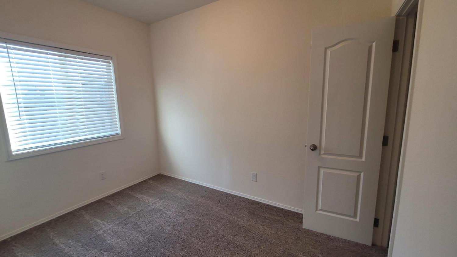 5812 Cedars Road, Unit 34 Redding, CA 96001 - Photo 12 of 13