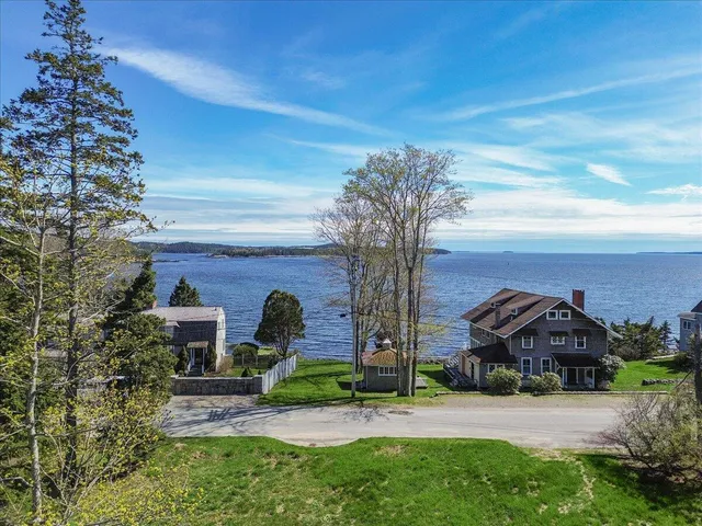$795,000 | M17-l15 Perkins Street, Castine, ME 04421