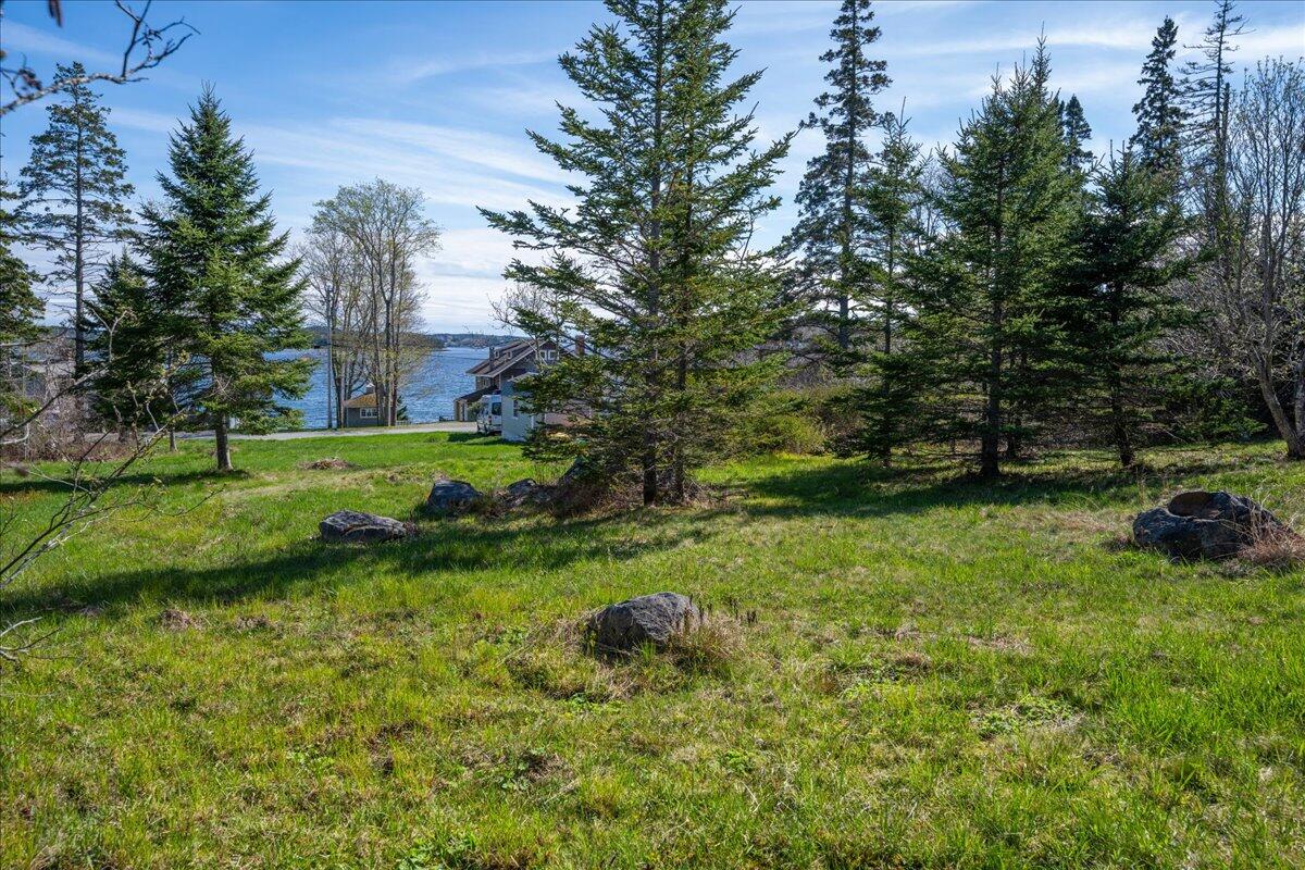 M17-l15 Perkins Street Castine, ME 04421 - Photo 6 of 21 39-Perkins St. (12 of 18)