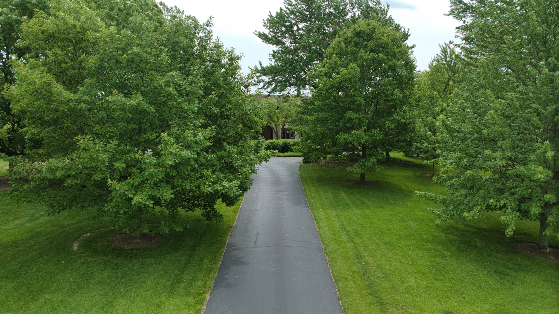 8363 South County Line Road Burr Ridge, IL 60527 - Photo 27 of 33 Gallery Image 27