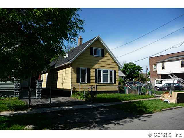 76 Kohlman Street Rochester, NY 14621 - Photo 1 of 1 Exterior Front
