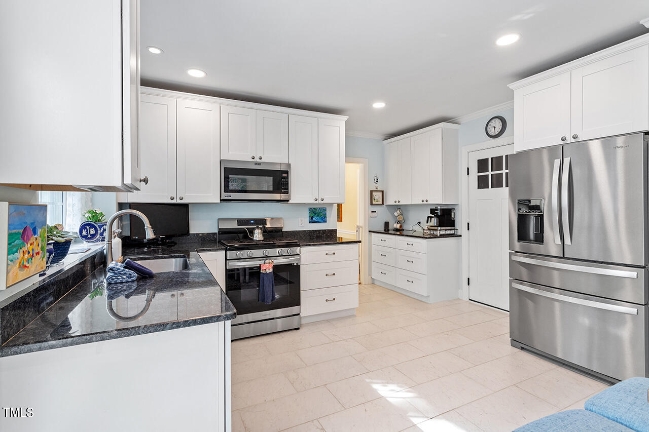 2608 Trickle Court Raleigh, NC 27615 - Photo 20 of 43 2608 Trickle Court_25