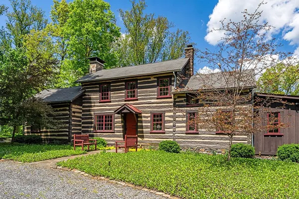 $1,495,000 | 4439 Old Forge Road, Luray, VA 22835