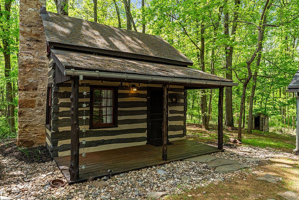 4439 Old Forge Road Luray, VA 22835 - Photo 88 of 101 Guest Cabin