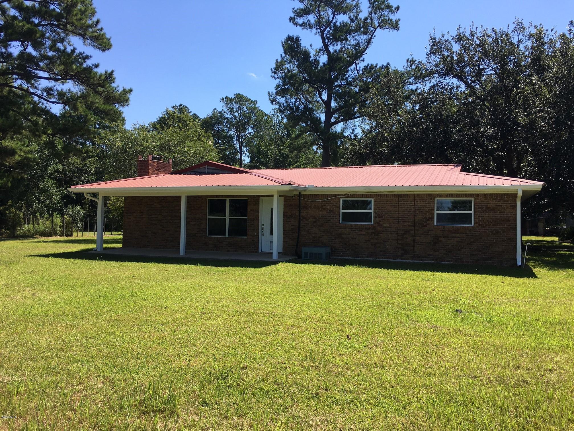 17932 Rayford Shumock Road Moss Point, MS 39562 - Photo 3 of 19 3
