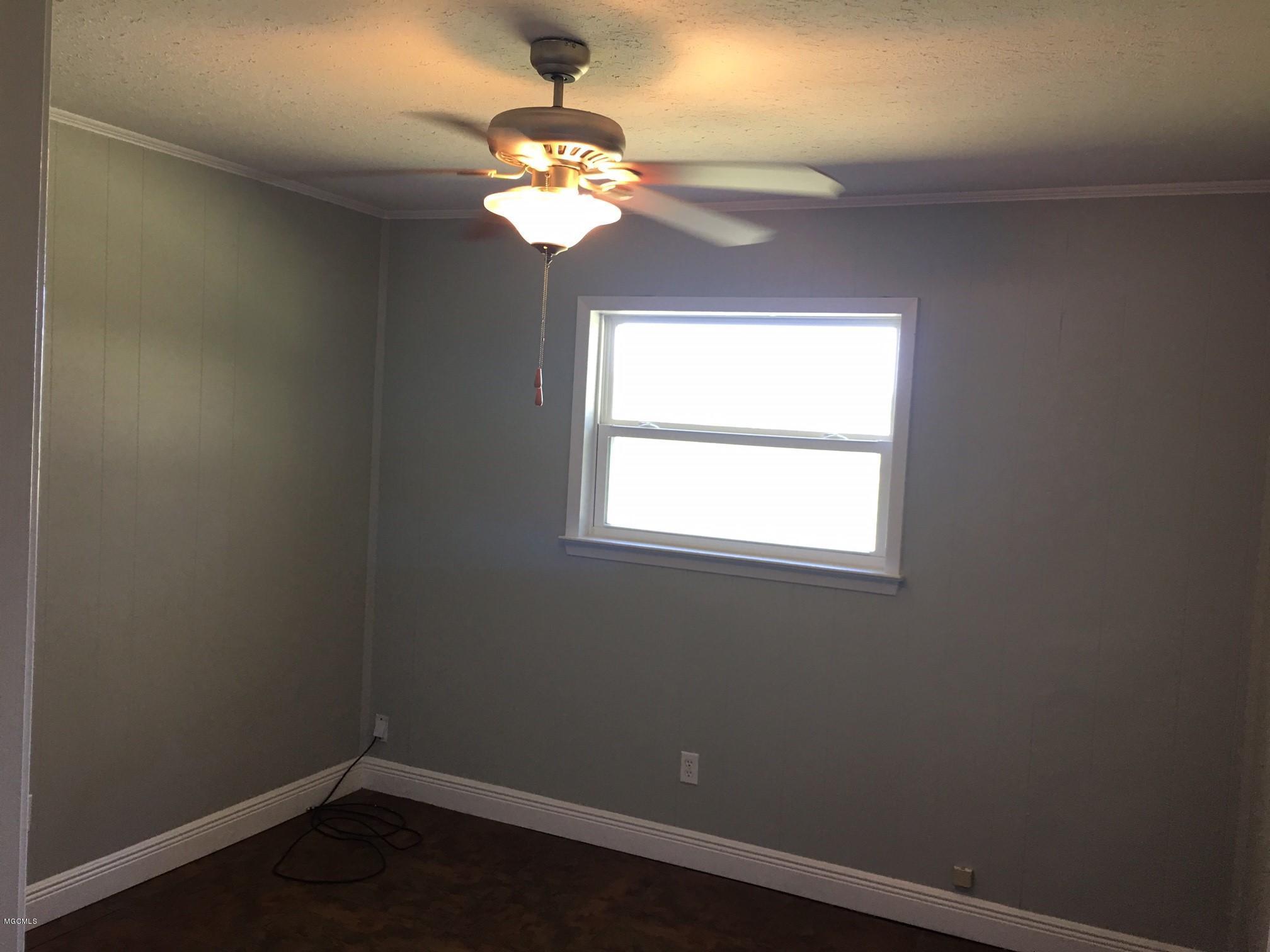 17932 Rayford Shumock Road Moss Point, MS 39562 - Photo 9 of 19 11