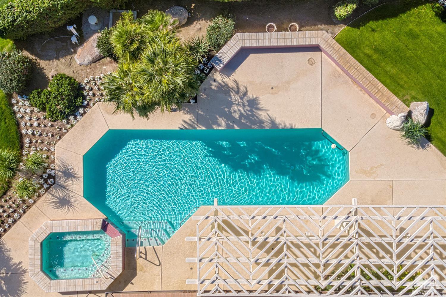 24 Johnar Boulevard Rancho Mirage, CA 92270 - Photo 18 of 26 a view of a backyard with plants