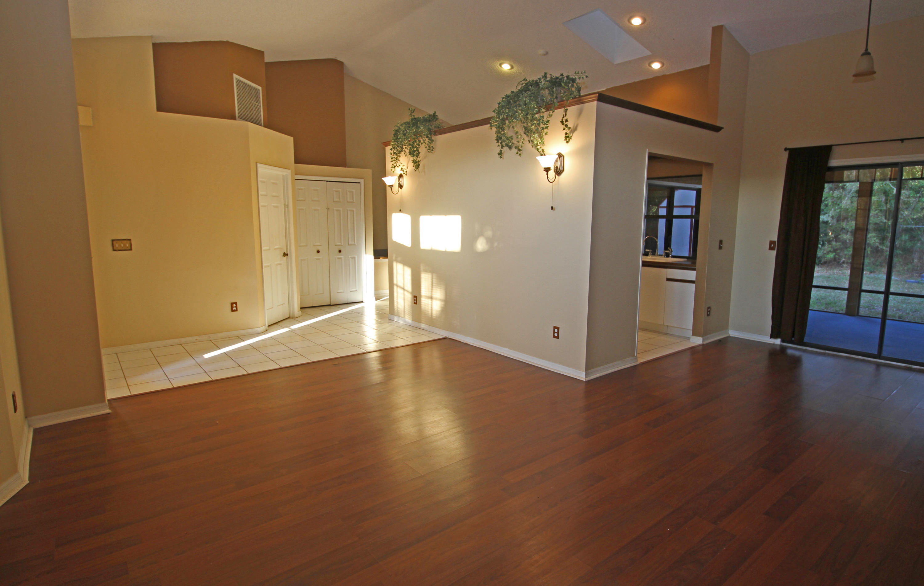 286 Southwest Bedford Road Port St. Lucie, FL 34953 - Photo 11 of 23 35