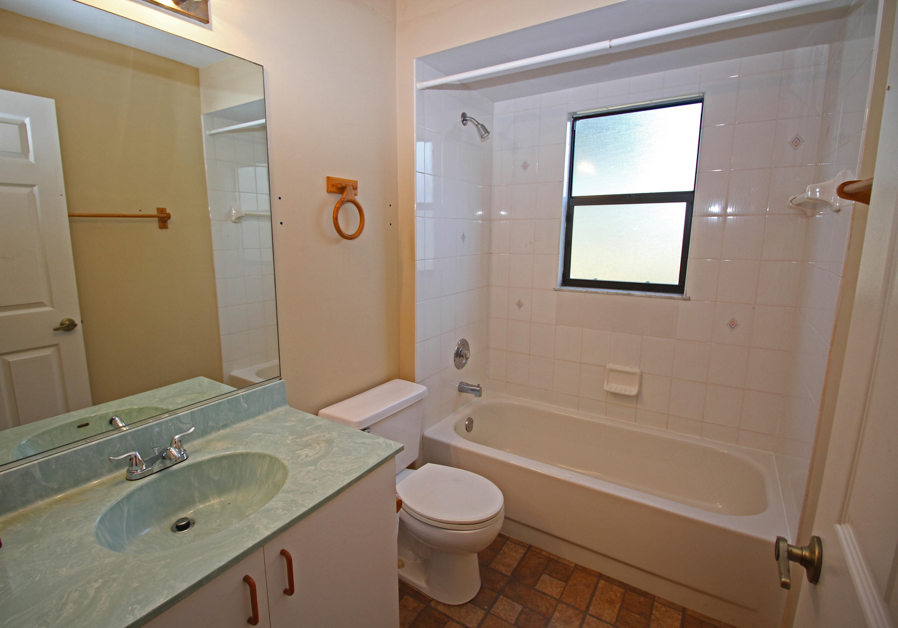 286 Southwest Bedford Road Port St. Lucie, FL 34953 - Photo 19 of 23 23