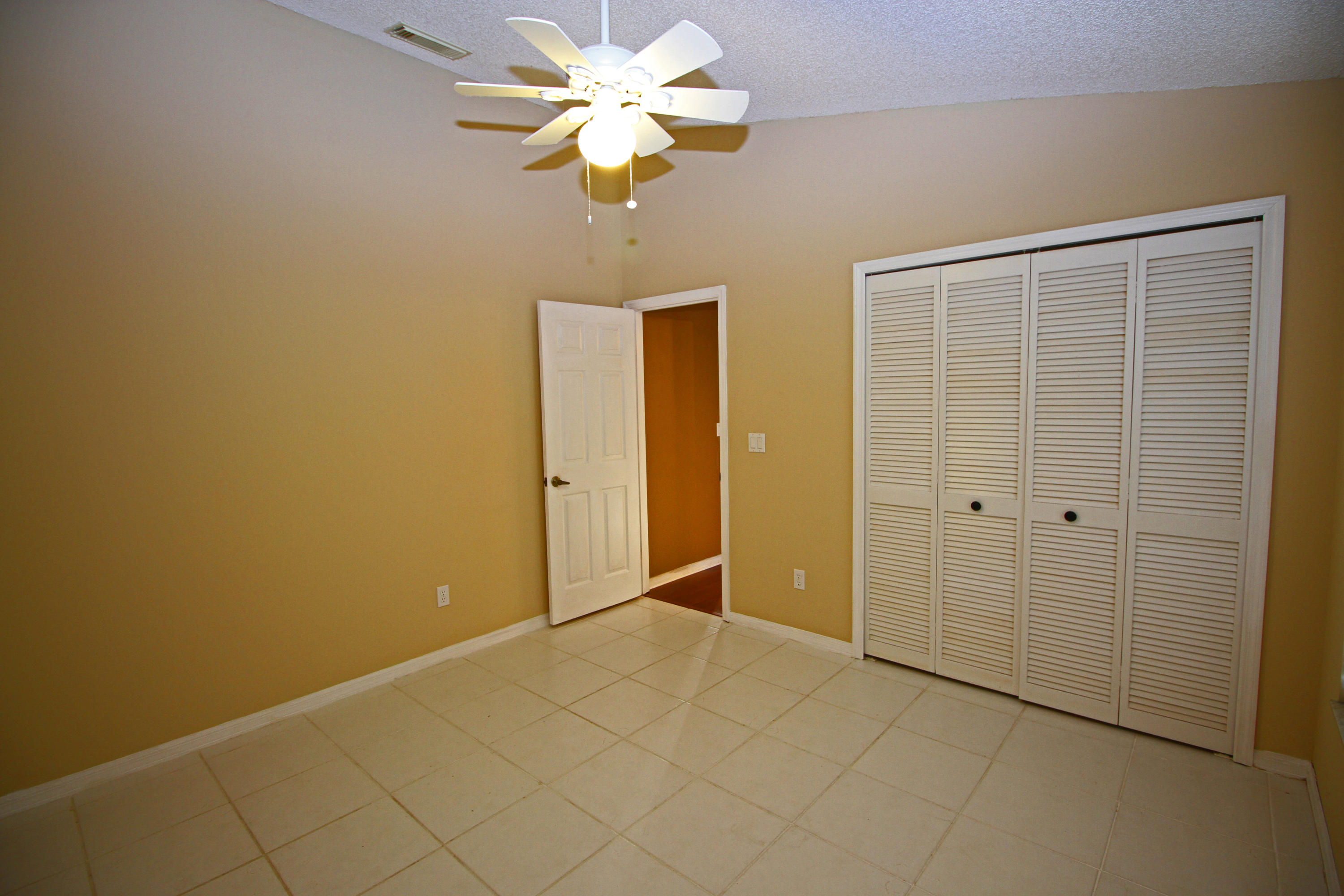 286 Southwest Bedford Road Port St. Lucie, FL 34953 - Photo 21 of 23 25